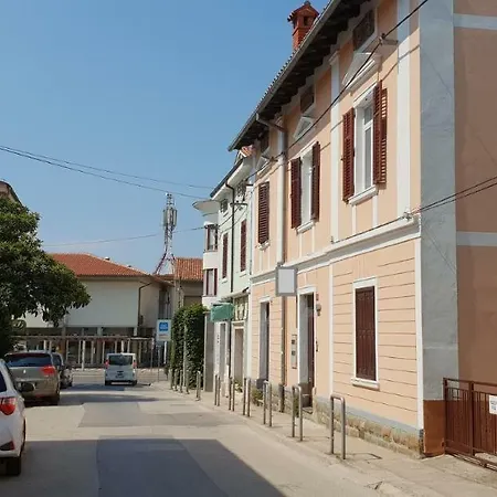Laguna 83 Izola
